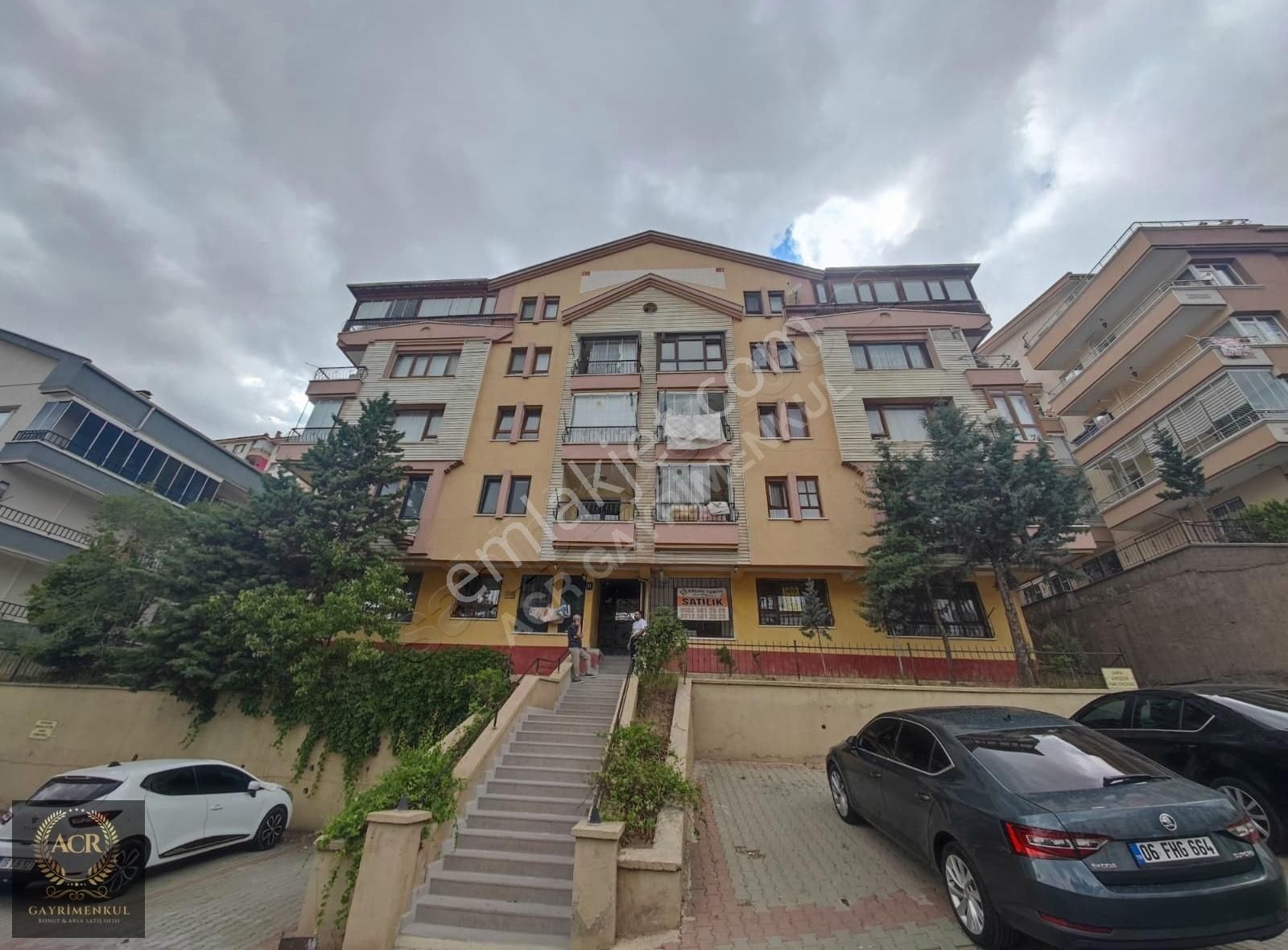 Acr'den Cadde Üzeri Giriş Kat 2+1 Masrafsız Lüks Yapılı Daire