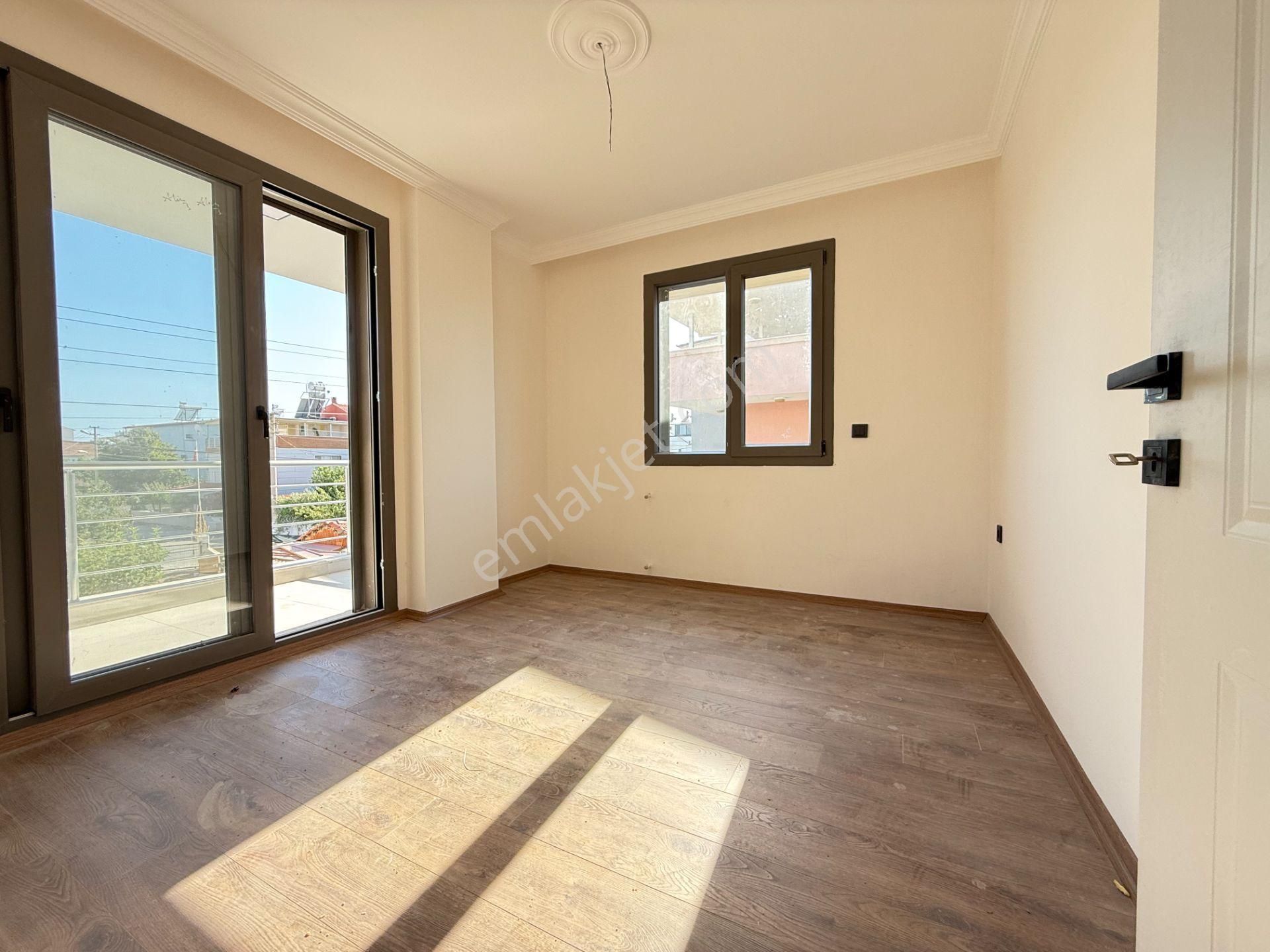 Seferihisar Doganbey'de Satılık Sıfır Luks 3+1 Villa Yazlık - Görsel 12