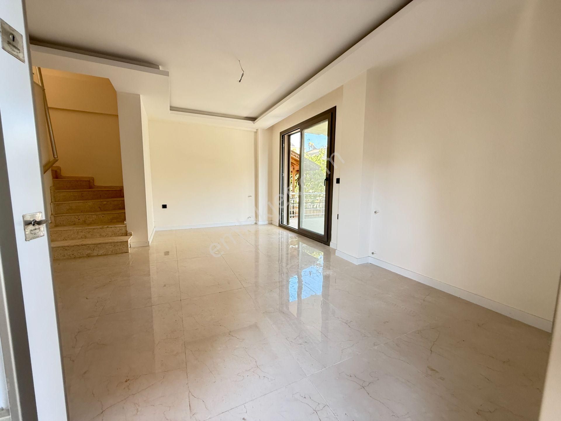 Seferihisar Doganbey'de Satılık Sıfır Luks 3+1 Villa Yazlık - Görsel 9