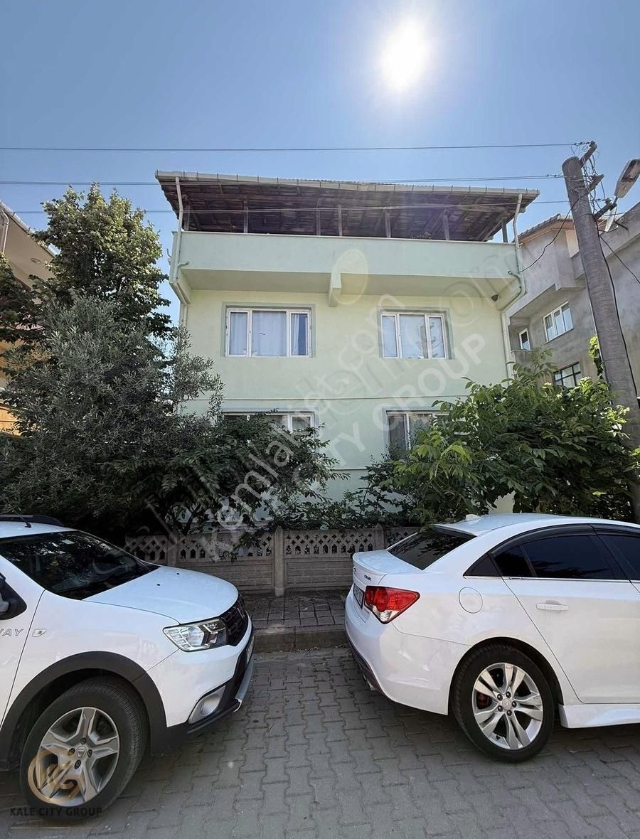 Biga Hamdibey Mh.kiralık 4+1 Bahçeli Nizam Daire Ara Kat 140 M2