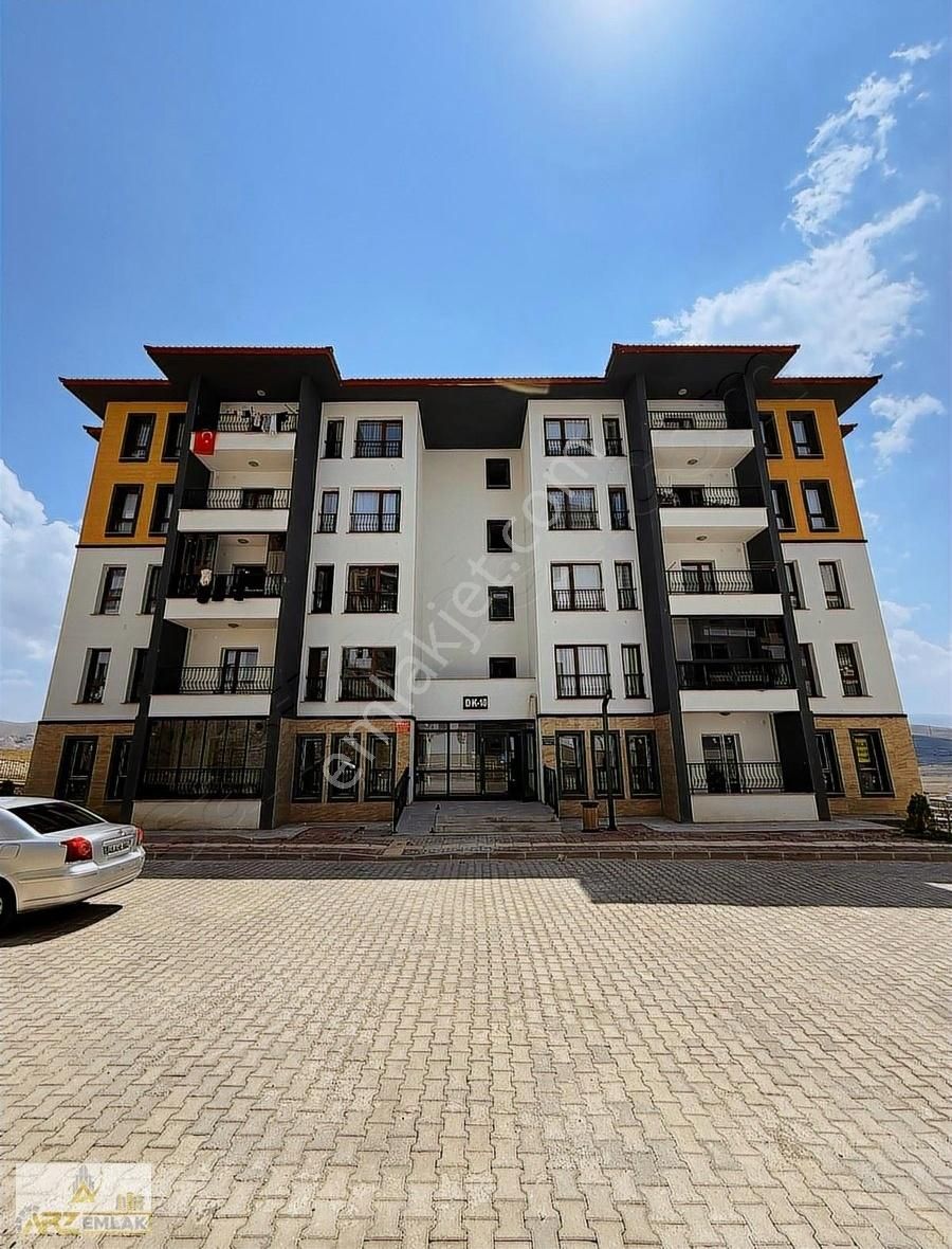 Arz Emlak'tan Şingah 2.etap Tokide Sıfır 2+1 Kiralık Daire