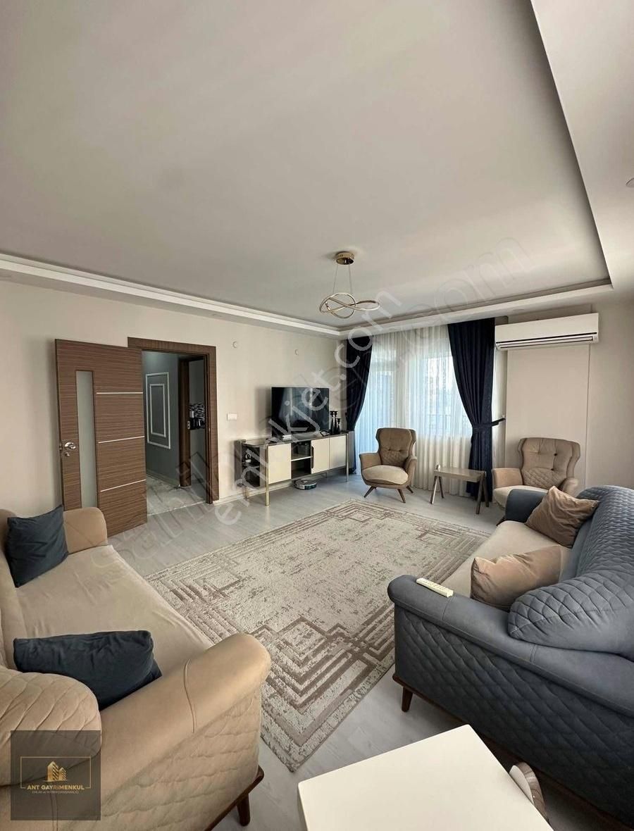 Güneş Mahallesinde Site İçinde Katta Doğalgazlı Satılık 2+1