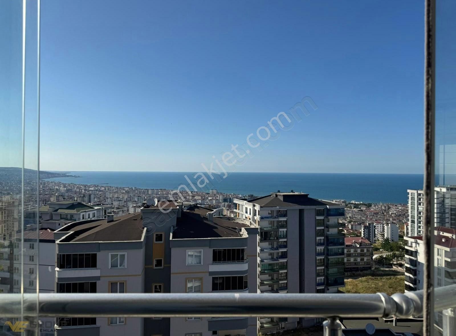 Alya Park Sitesi'nde Ferah 5+1 Dubleks Satılık Daire
