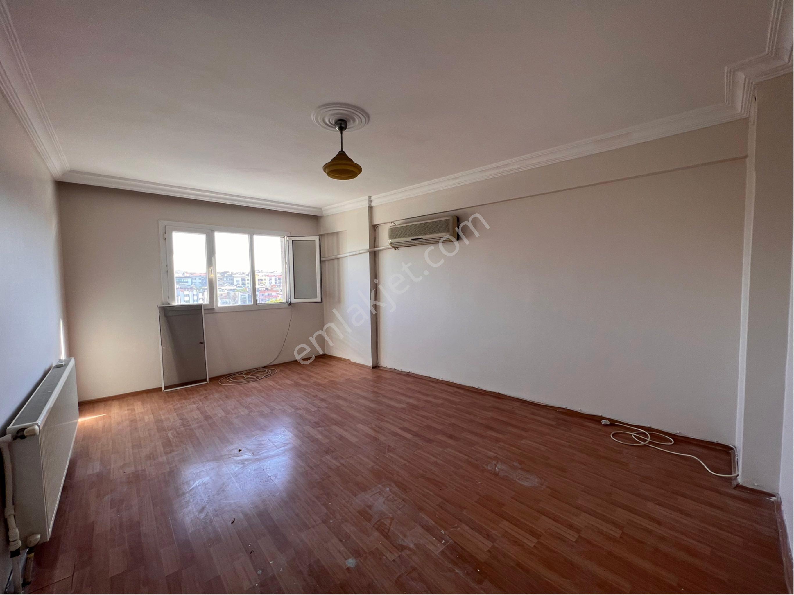 Buca Üçkuyular Meydan Yakını 2+1 95m2 Dgazlı Satılık Daire - Görsel 3