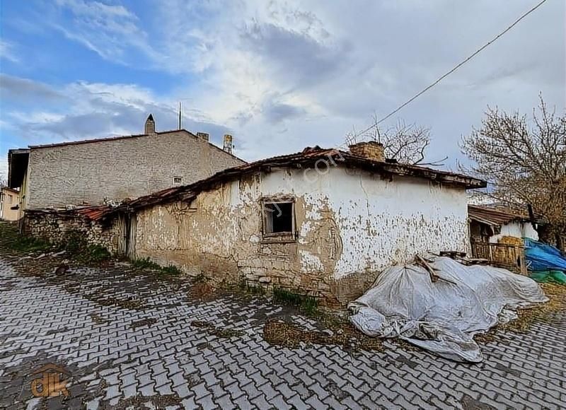 Atabeygrup'dan Seyitgazi Merkezi'nde Müstakil Köy Evi