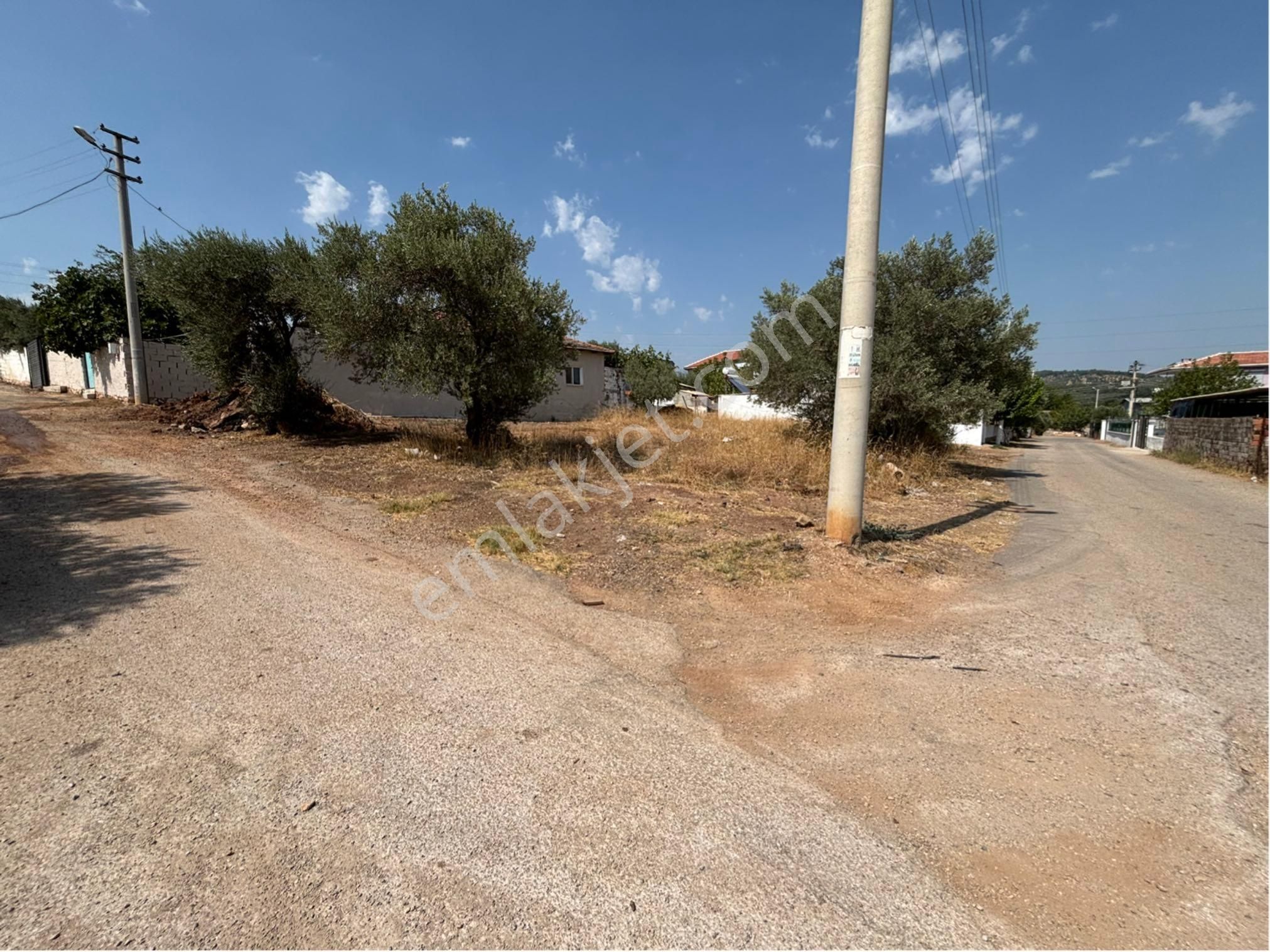 Yazıbaşı’da Satılık Köşe Parsel Arsa 3 Kat % 40 İmarlı - Görsel 3