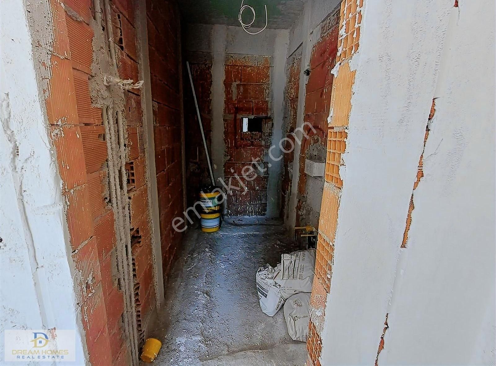 Foça'nın Merkezinde Satılık Yeni 1+1 Daire - Görsel 4