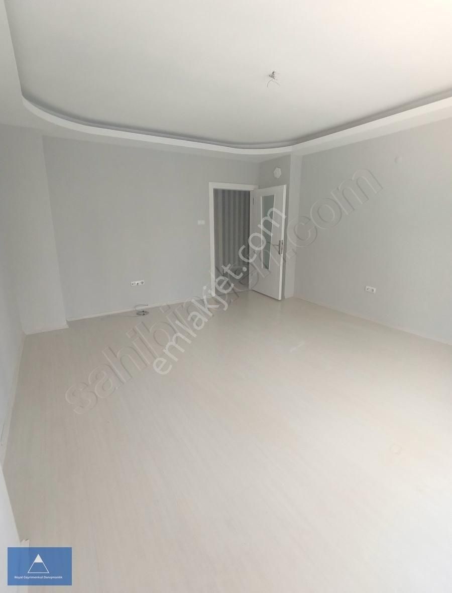 Royal Gayrimenkul'den İstiklal Mh Cağaloğluna 100 Mt Satılık 2+1