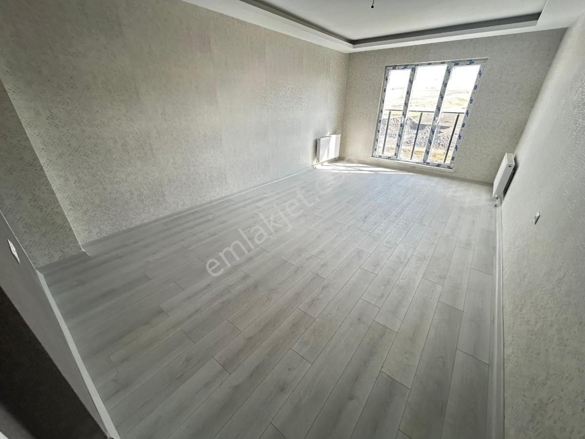 Sincan Saraycık Mh4+1 E.banyolu Giyinme O. Asansörlü Sıfır Daire