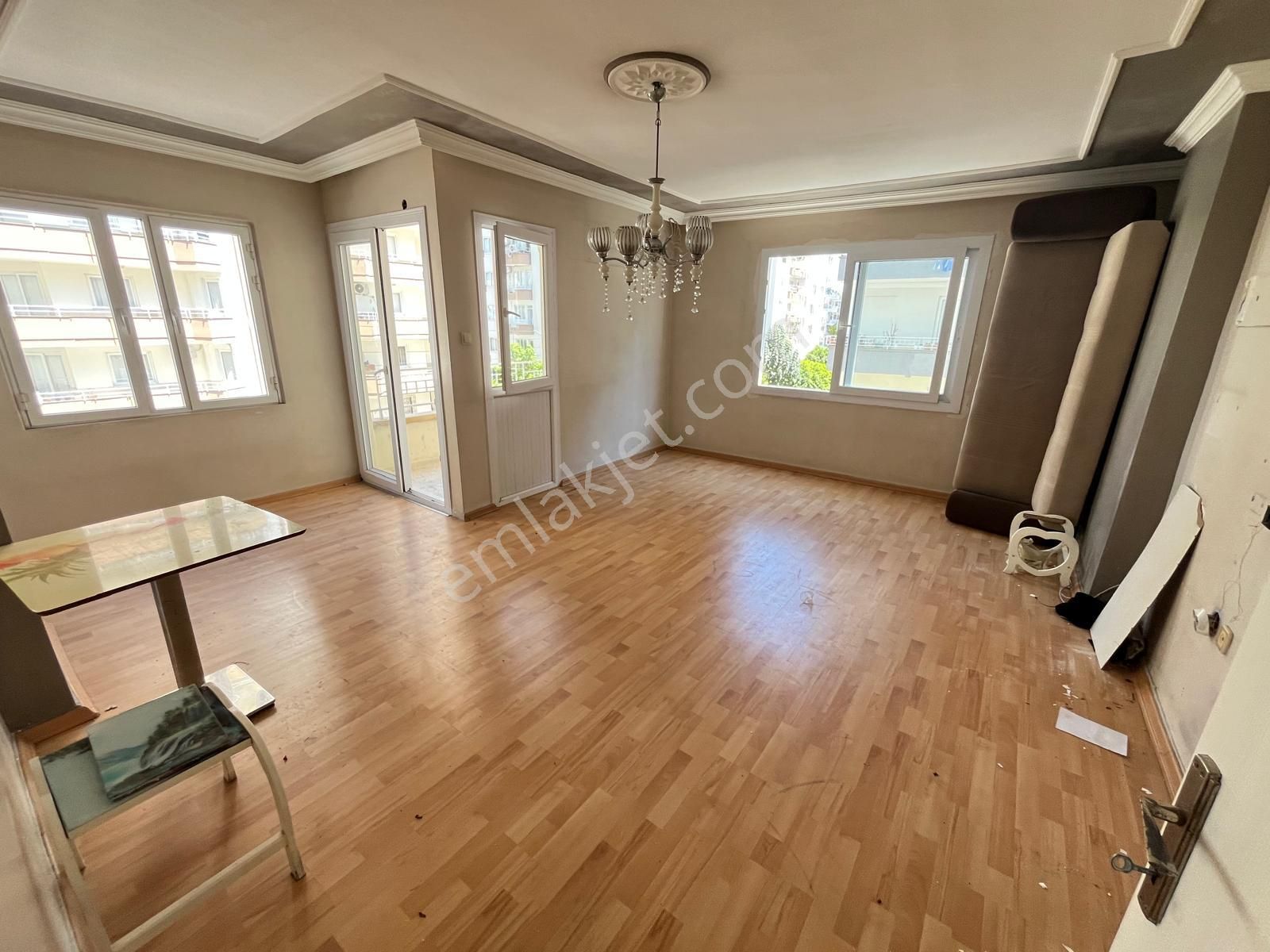 Prestij'den Yeni Mah'de Köşebaşı Asansörlü Geniş 3+1 Daire