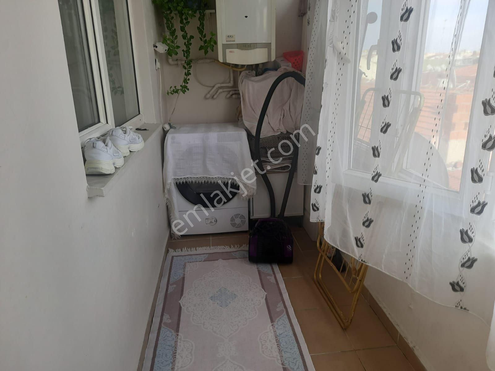 Zafer Mahallesinde Merkezi Konumda 4+2 Satılık 2 Daire - Görsel 8