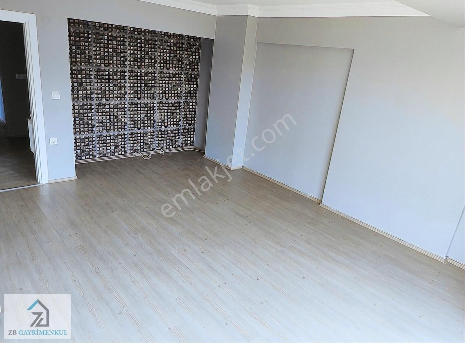 Serdivan Karadere Cadde Ve Yiğit Sk. Şehir Manzaralı 3+1 Daire