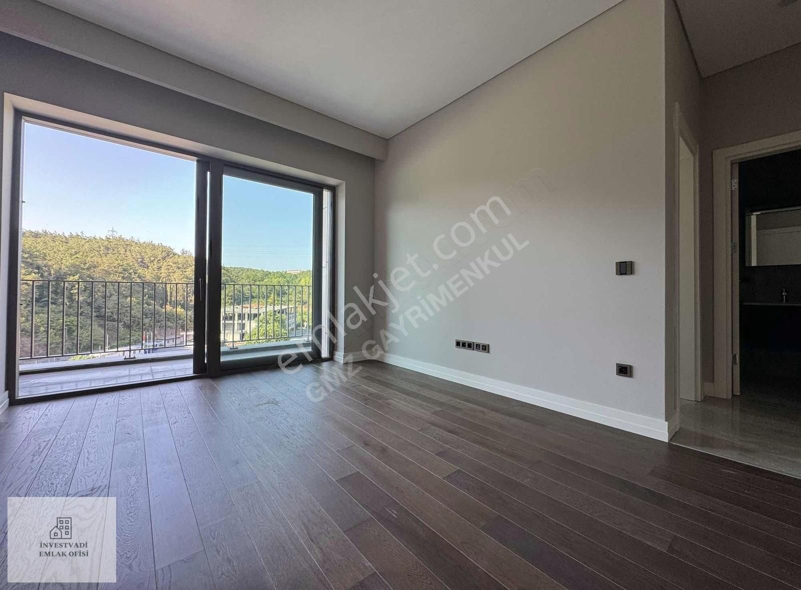 Vadistanbul İnvestvadi Orman Manzaralı Yüksek Kat Kiralık 1+1