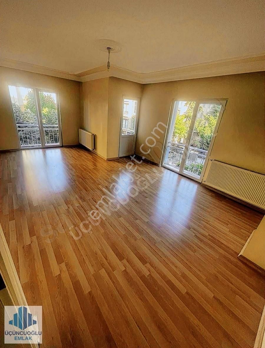 Pendik Ahmet Yesevi'de Okul Bölgesinde Geniş 3+1 Kiralık Daire
