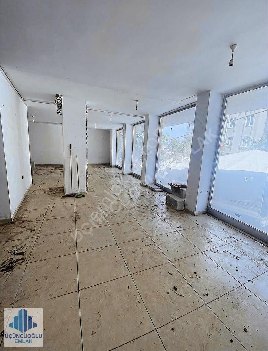 Orhangazi Mah. Alparslan Türkeş Caddesinde Kiralık Dükkan