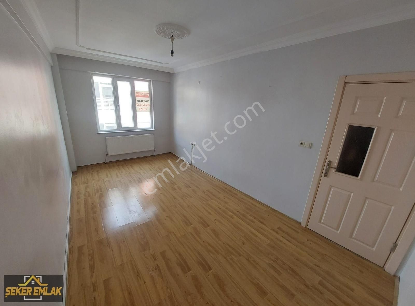 Şekerden Emek Mah. Vali Ali Fuat İlkokulu Yakını 2+1 90 M² Daire