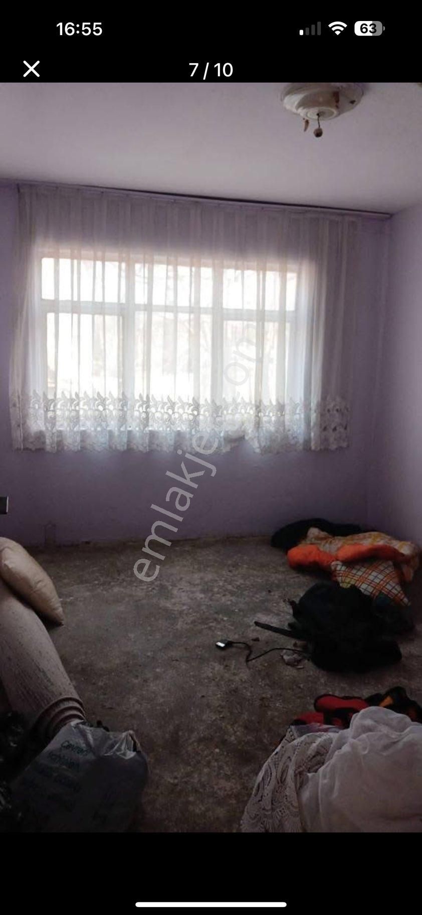 İlçe Merkezinde Bahçeli 110m2 2 Katlı Ev Mustafakemalpaşa Da - Görsel 3