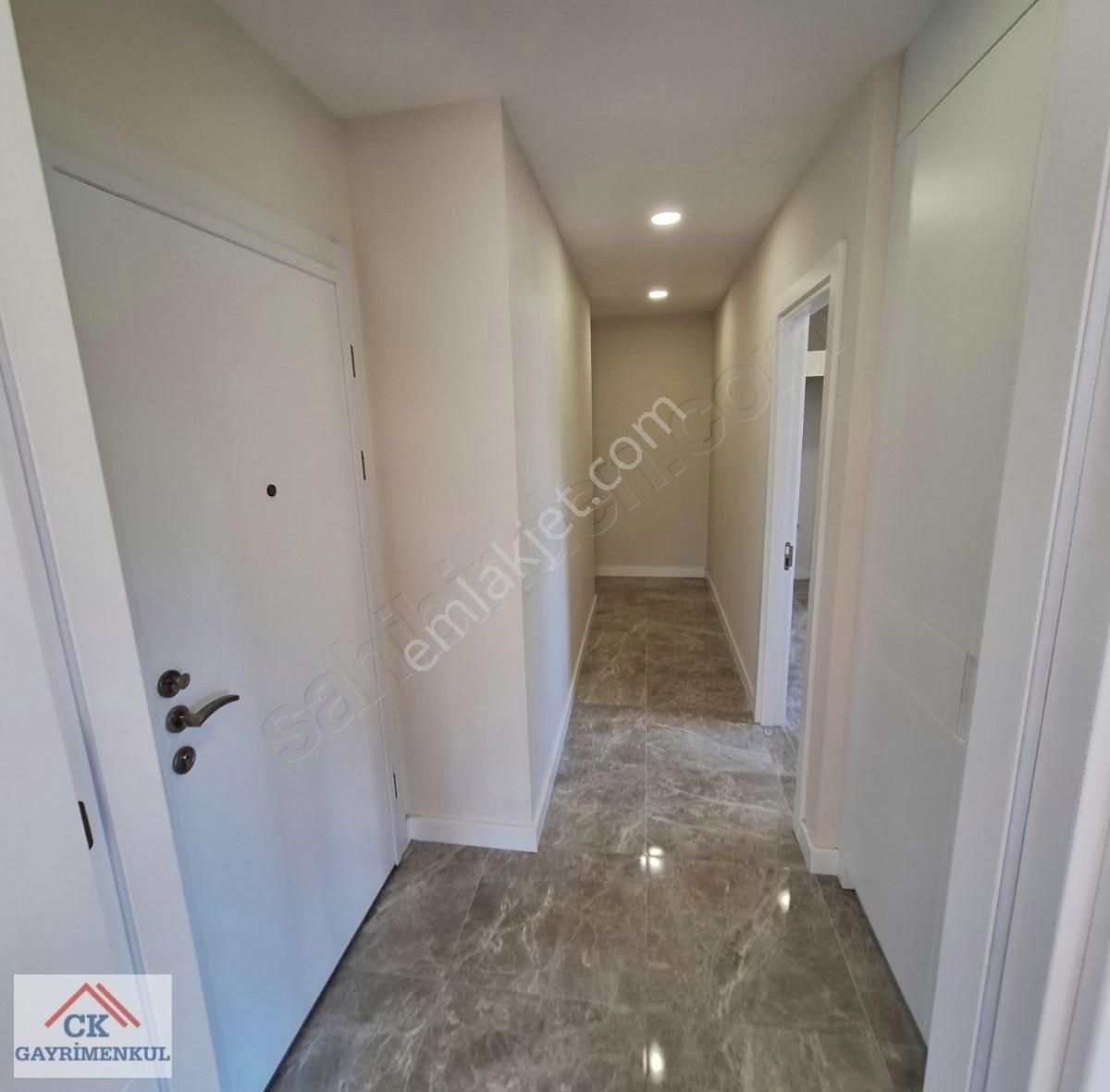 Ck'dan Çifte Havuzların En Güzel Yerinde 3+1 135 M2 Ara Kat - Görsel 12