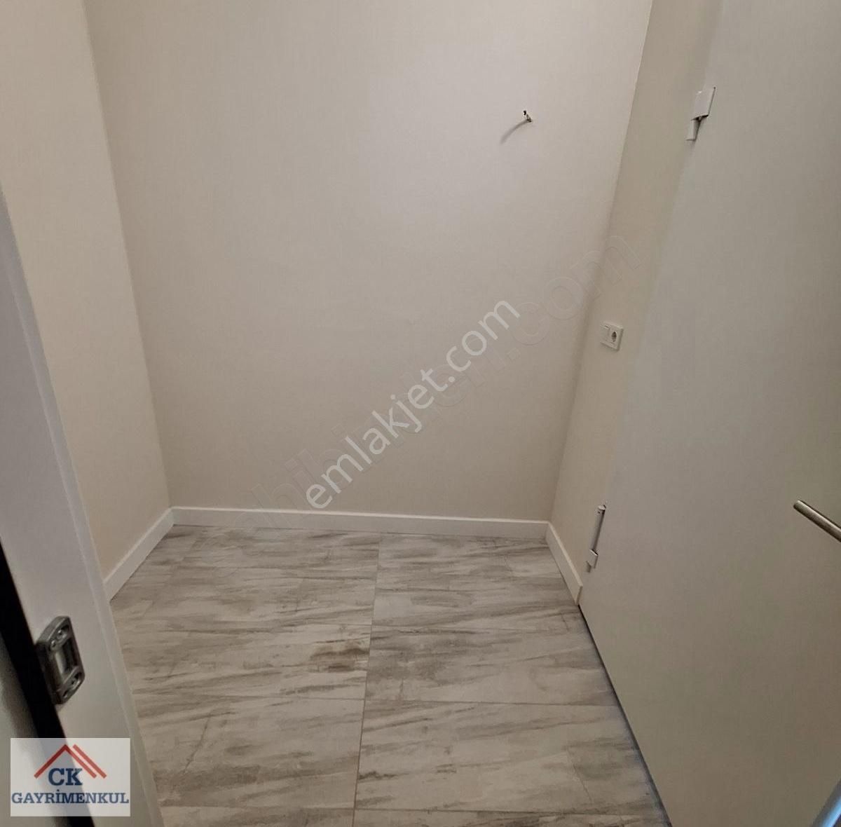 Ck'dan Çifte Havuzların En Güzel Yerinde 3+1 135 M2 Ara Kat - Görsel 10