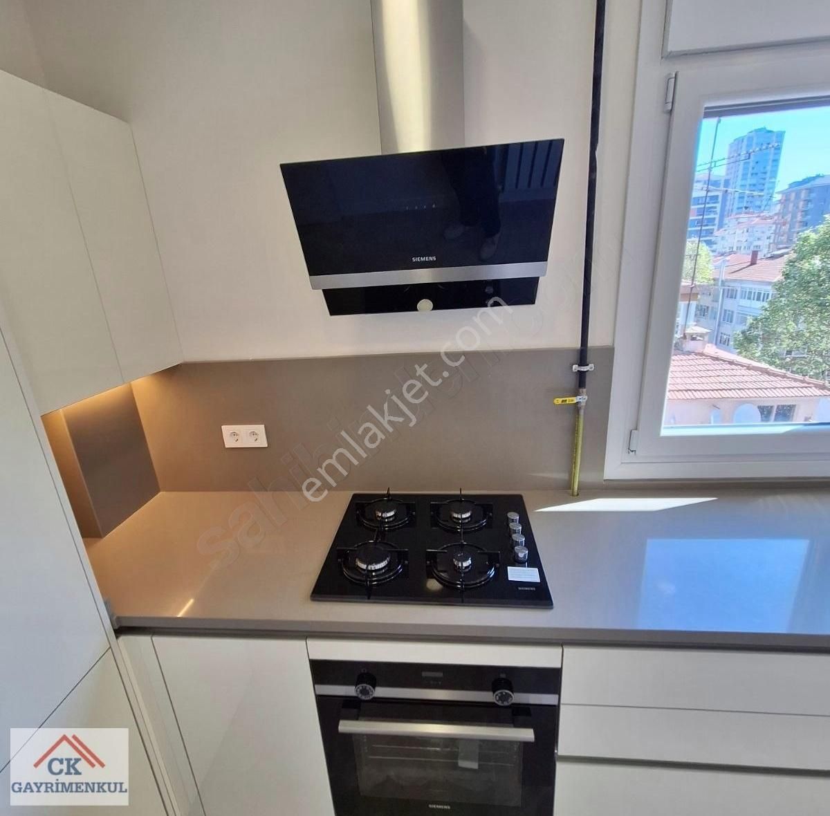 Ck'dan Çifte Havuzların En Güzel Yerinde 3+1 135 M2 Ara Kat - Görsel 2