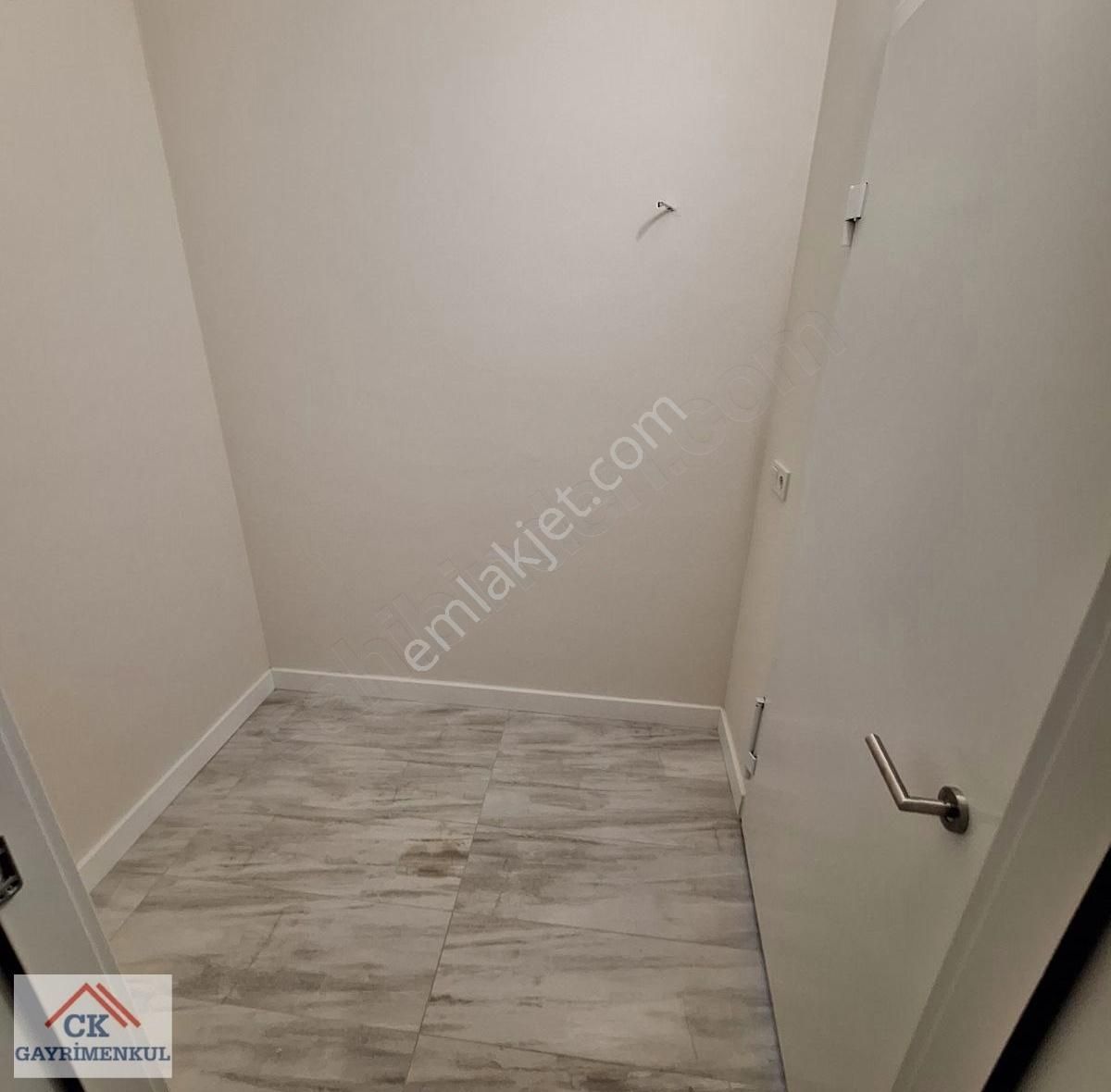 Ck'dan Çifte Havuzların En Güzel Yerinde 3+1 135 M2 Ara Kat - Görsel 16