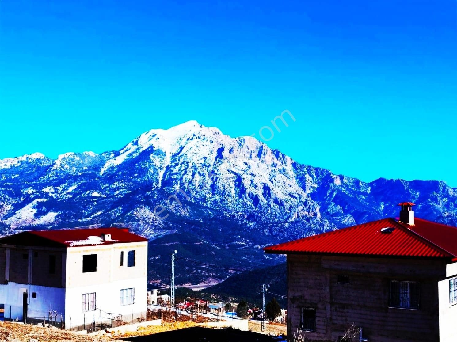 Pozantı Kar Emlaktan Yeni Konacık Efes Sitesi Üzerinde 400 M2 Arsa