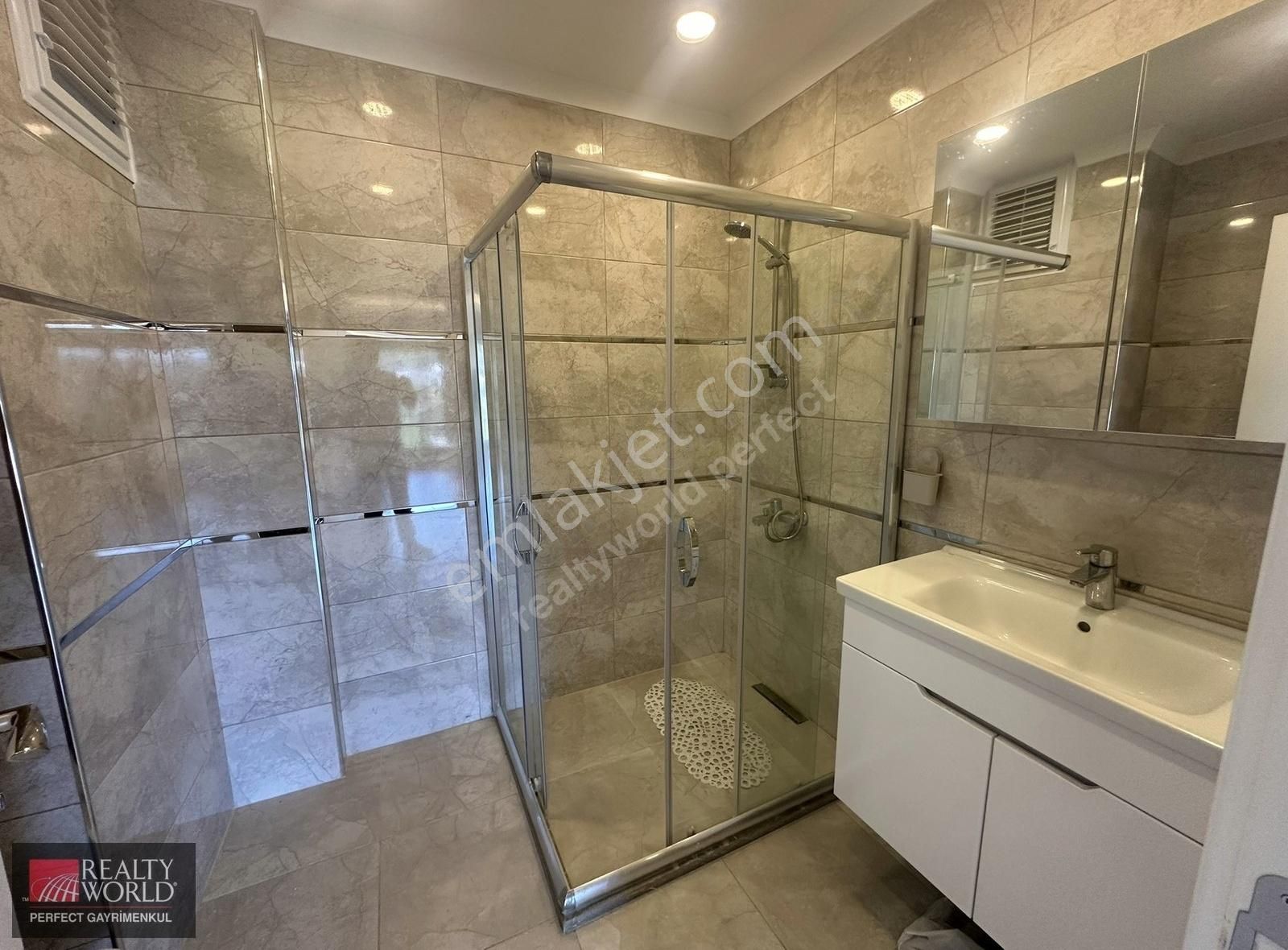 *rw Perfect* Sarıyer Uskumruköy De Kiralık 4+1 İkiz Villa