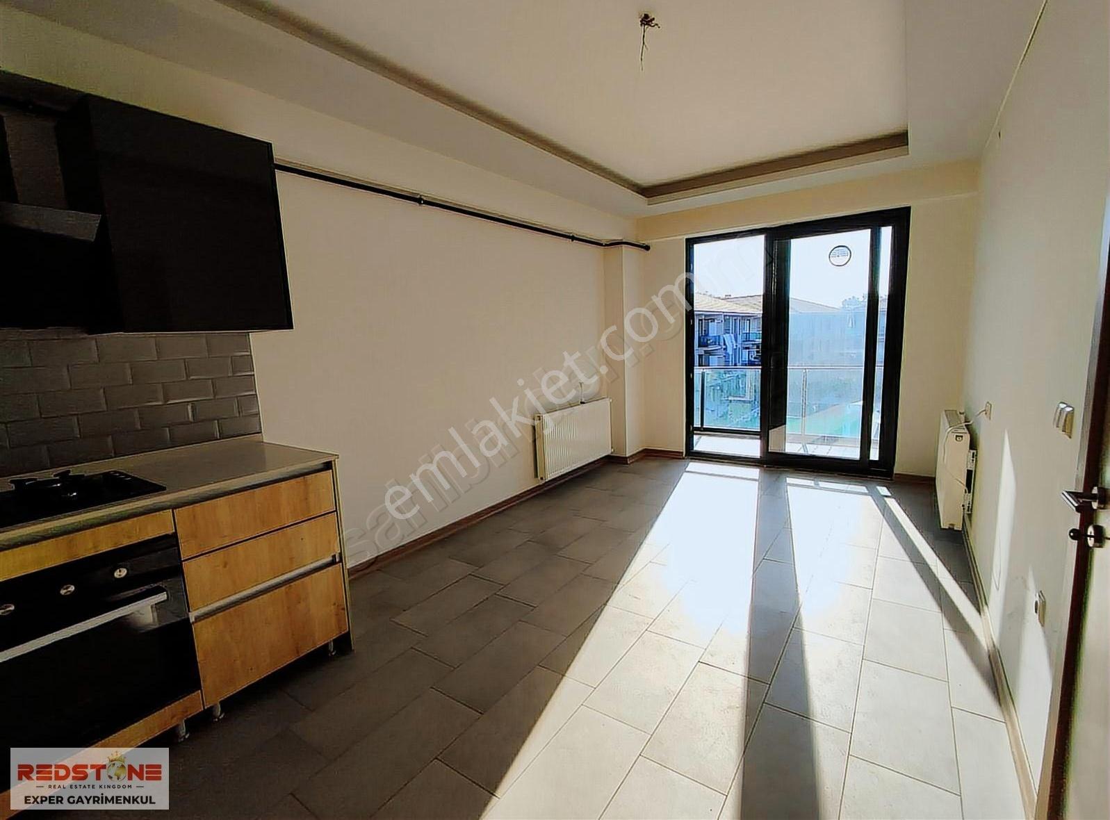 Havuz Manzaralı Denize Yakın Lüks Sitede Satılık 1+1 Daire - Görsel 4