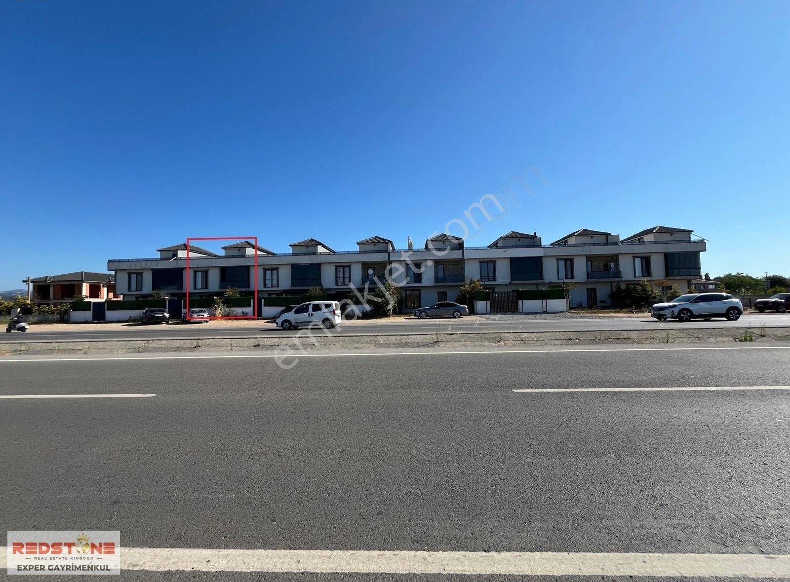 Karasuda Eşyalı Deniz Manzaralı Havuzlu 4+1 Tripleks Lüks Villa - Görsel 12