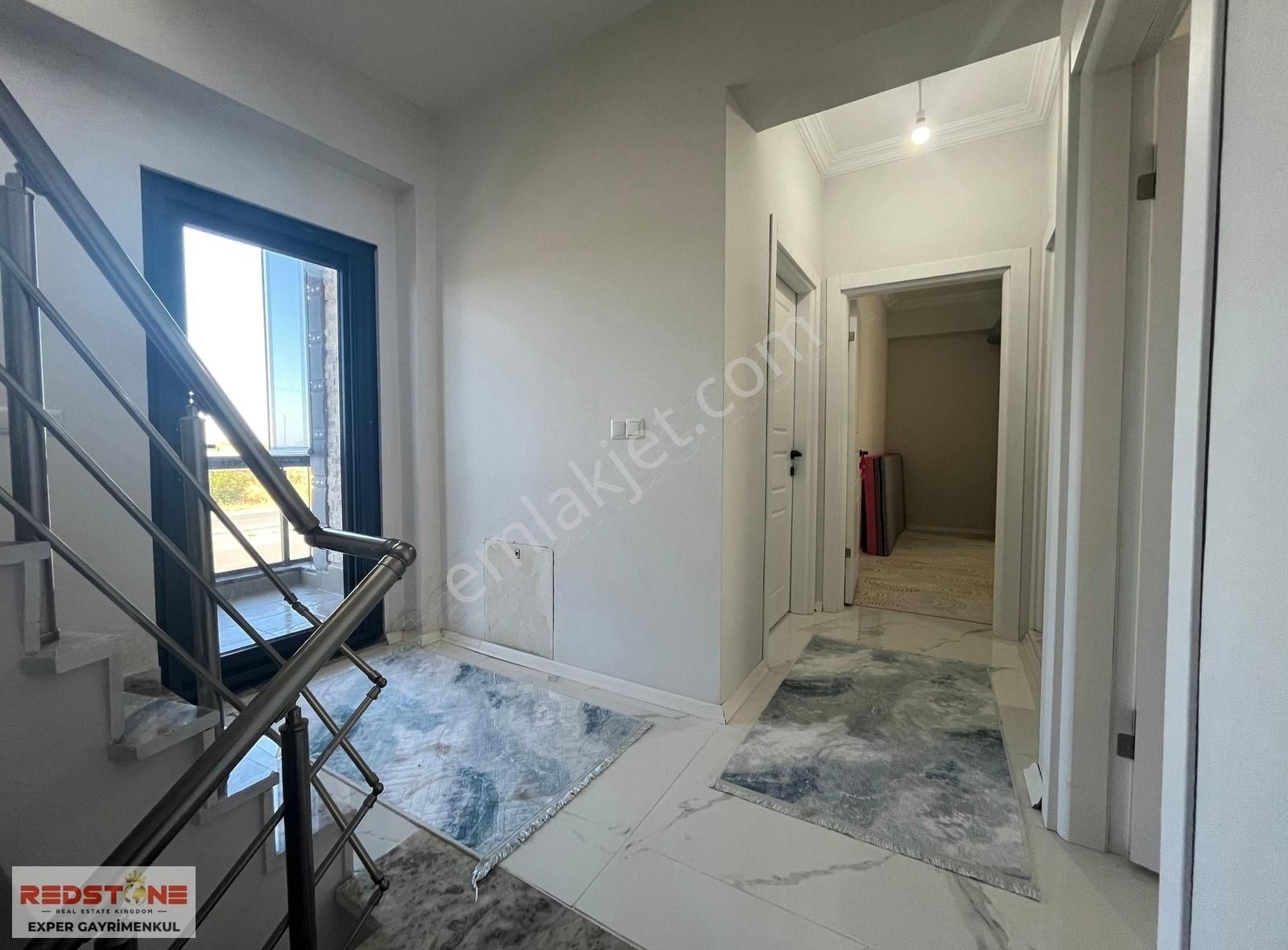 Karasuda Eşyalı Deniz Manzaralı Havuzlu 4+1 Tripleks Lüks Villa - Görsel 8