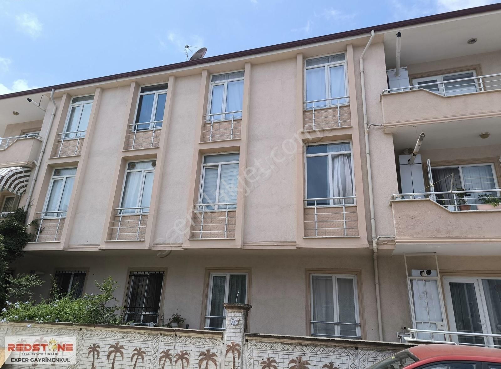 Akkumda Deniz Manzaralı Orta Kat Ön Cephe Geniş 2+1 Daire - Görsel 9