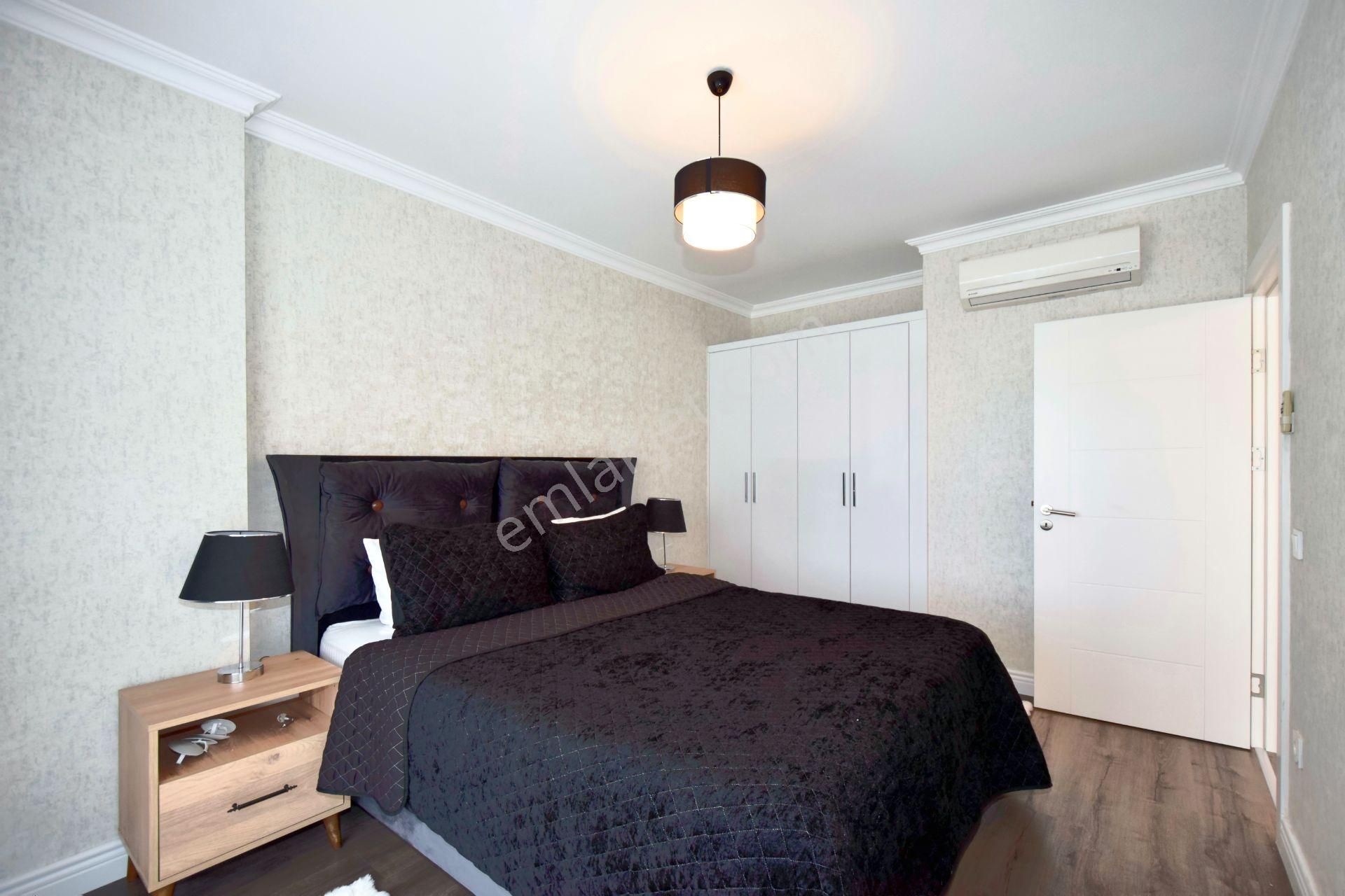 Cikcilli'de Deniz Ve Dağ Manzaralı Eşyalı 1+1 Kiralık Daire - Görsel 9