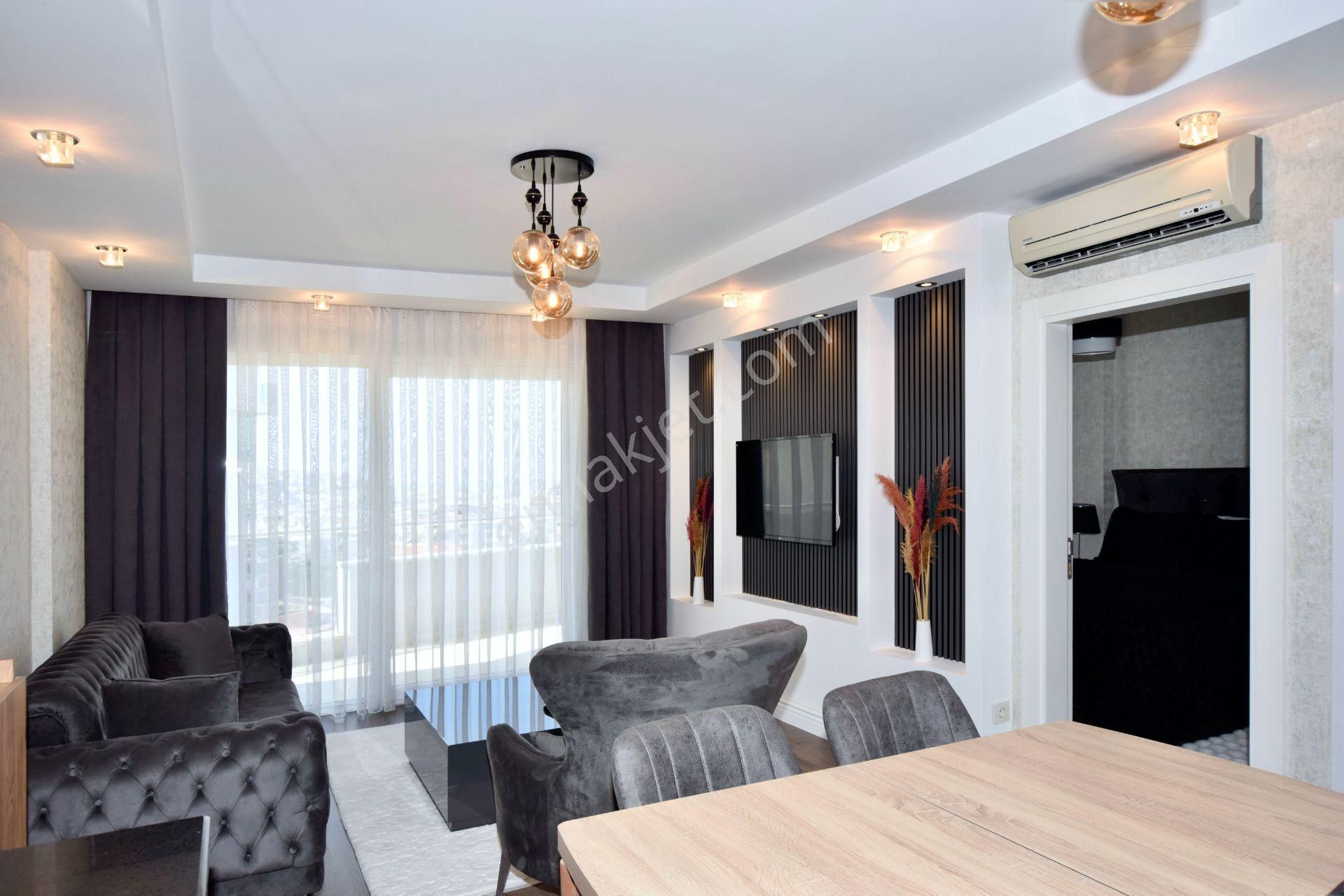 Cikcilli'de Deniz Ve Dağ Manzaralı Eşyalı 1+1 Kiralık Daire - Görsel 3
