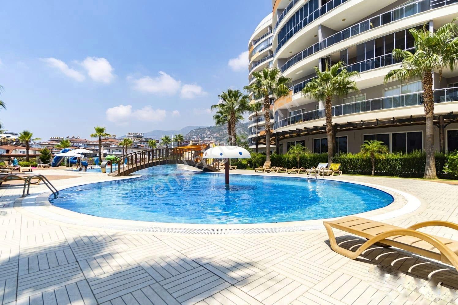 Cikcilli'de Deniz Ve Dağ Manzaralı Eşyalı 1+1 Kiralık Daire - Görsel 23