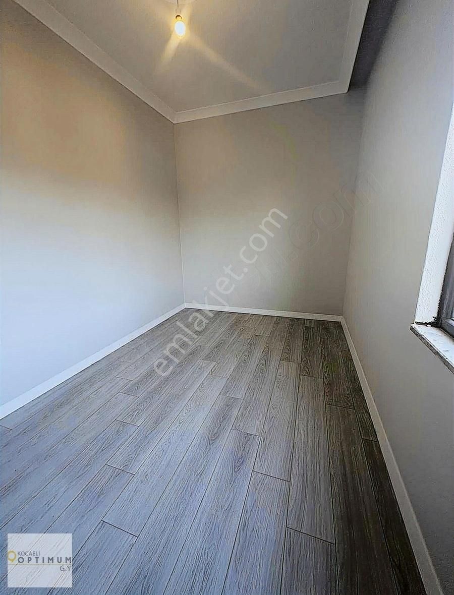 Başiskele Döngel Mah.kiralık Asansörlü,teraslı 3+1 Ç.dubleksi