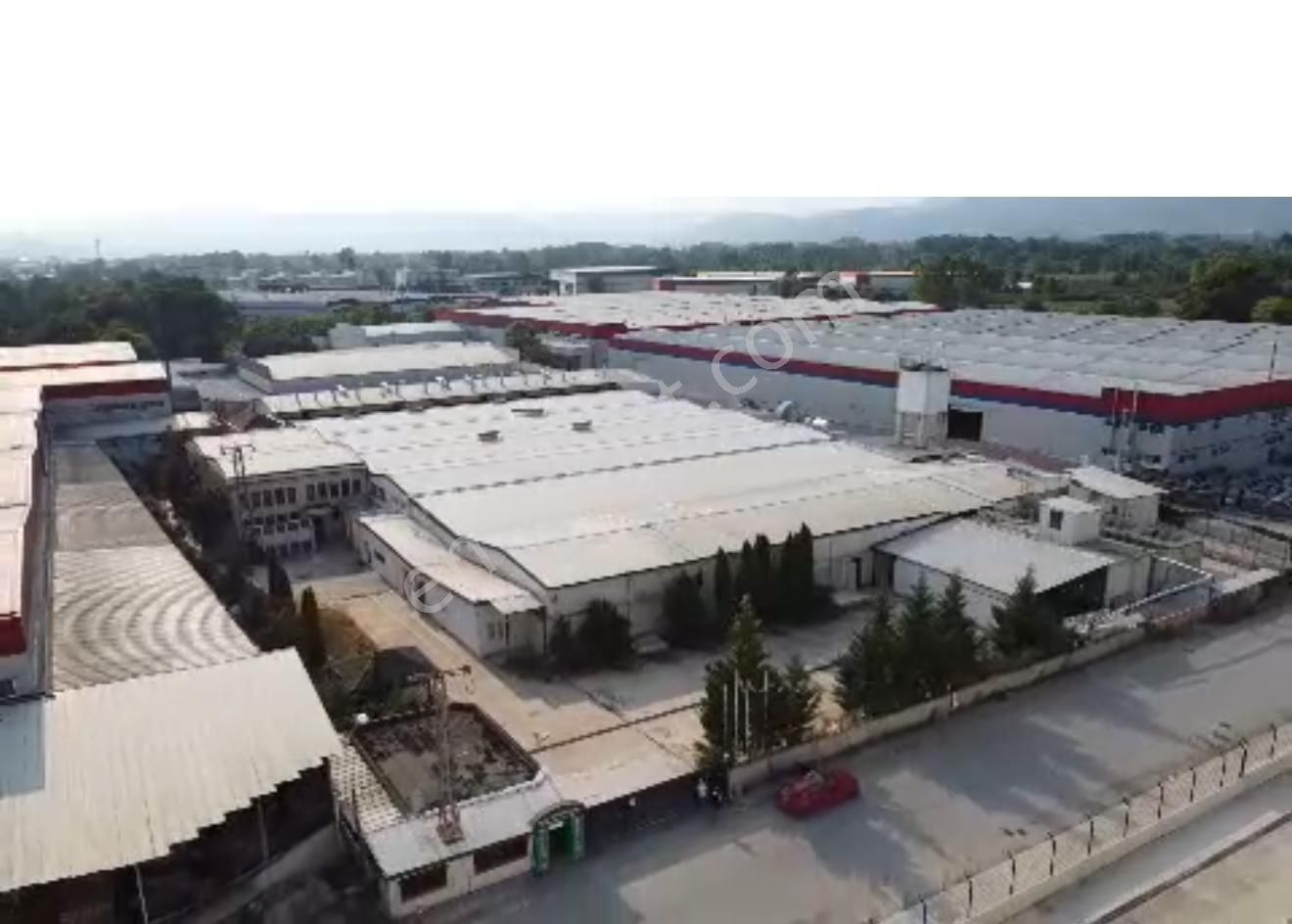 E5 Adapazarı Bolu Yolu ' Nda, Dev Kapalı Alan Kıralık Fabrıka