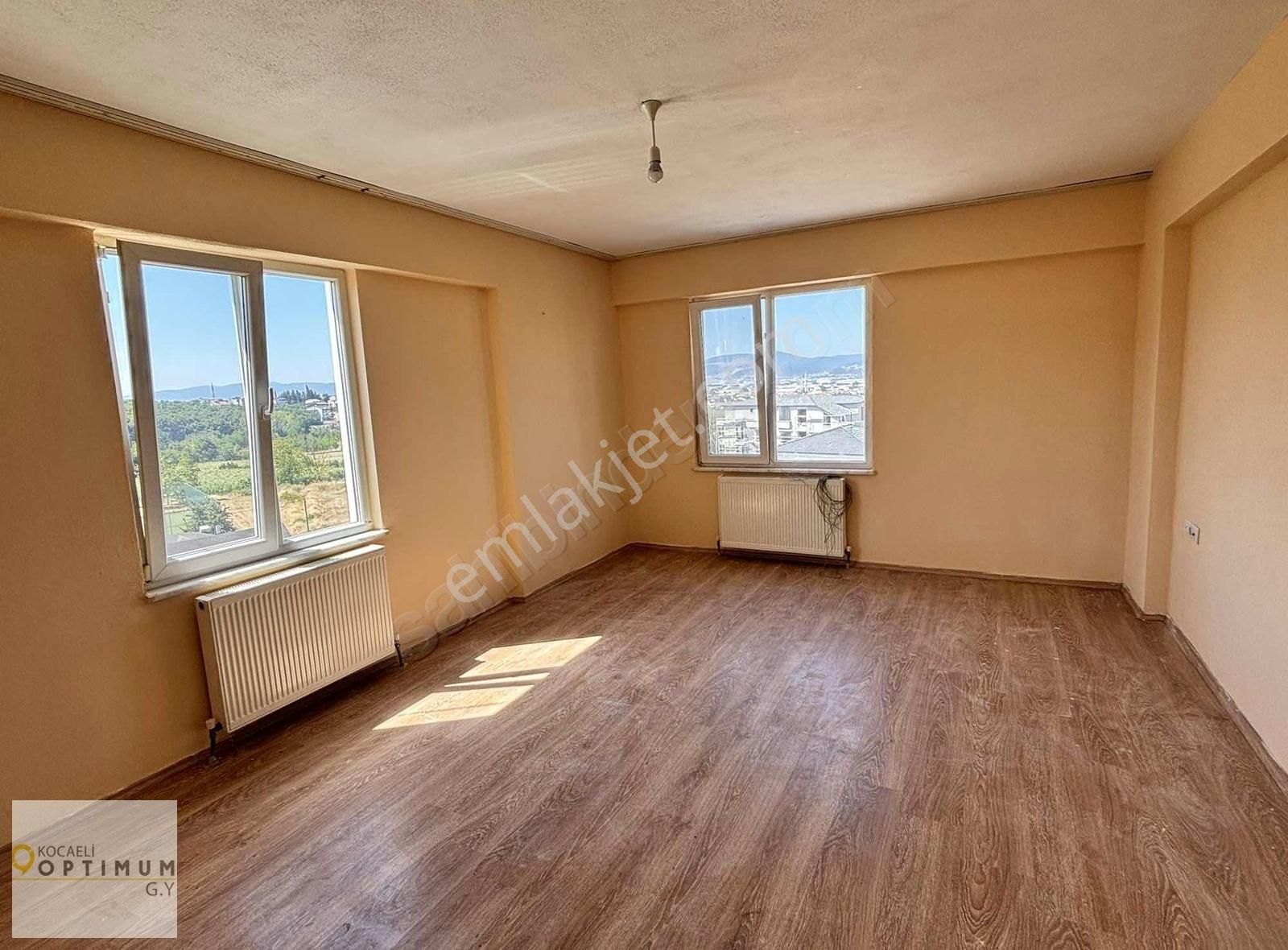 Gölcük Yazlık Merkez Mahallesi 3+1 Kiralık Daire