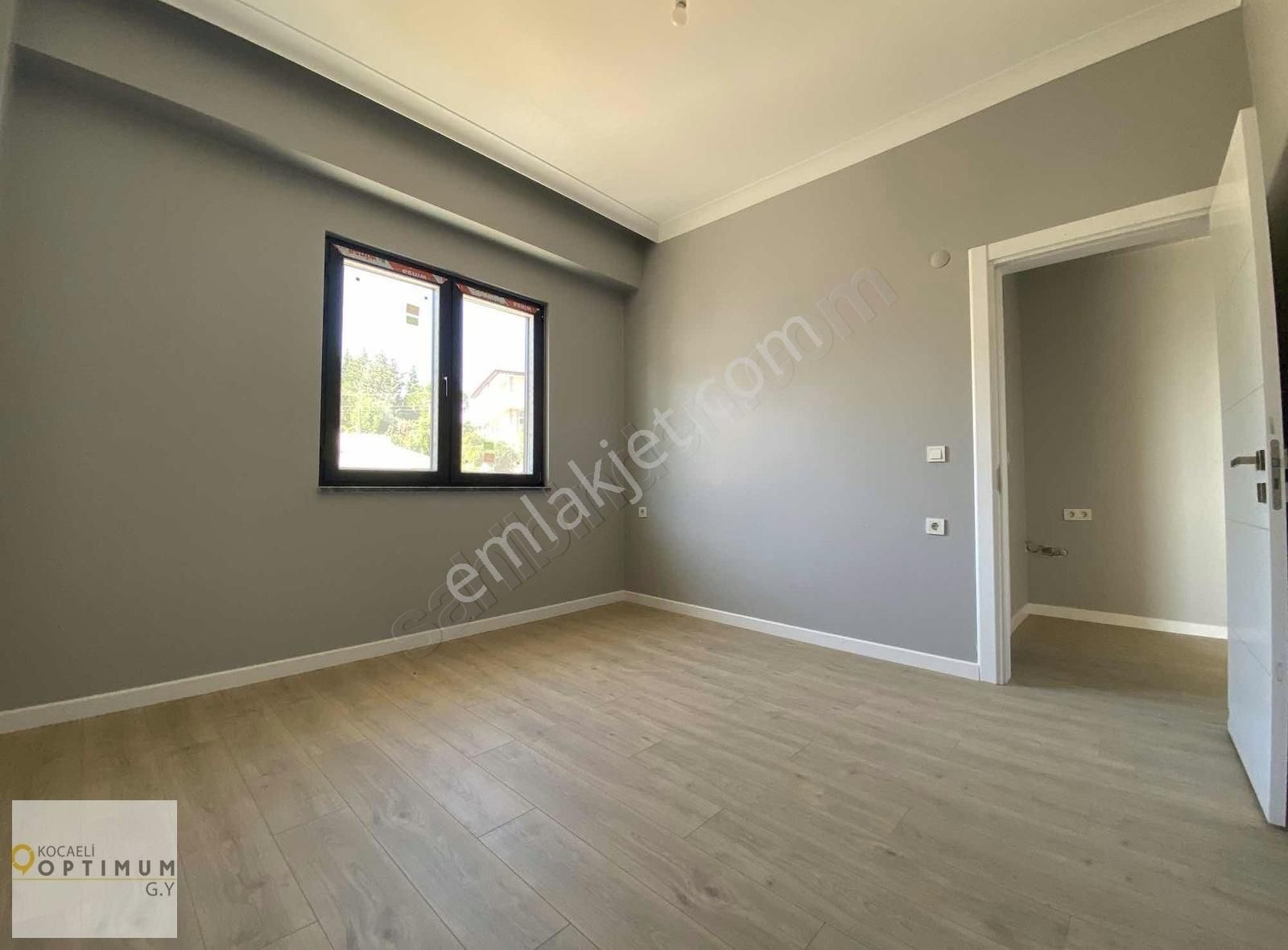 Başiskele Yeşilyurtmh Merkezi Lokasyon 2+1 Arakatgenişdaire