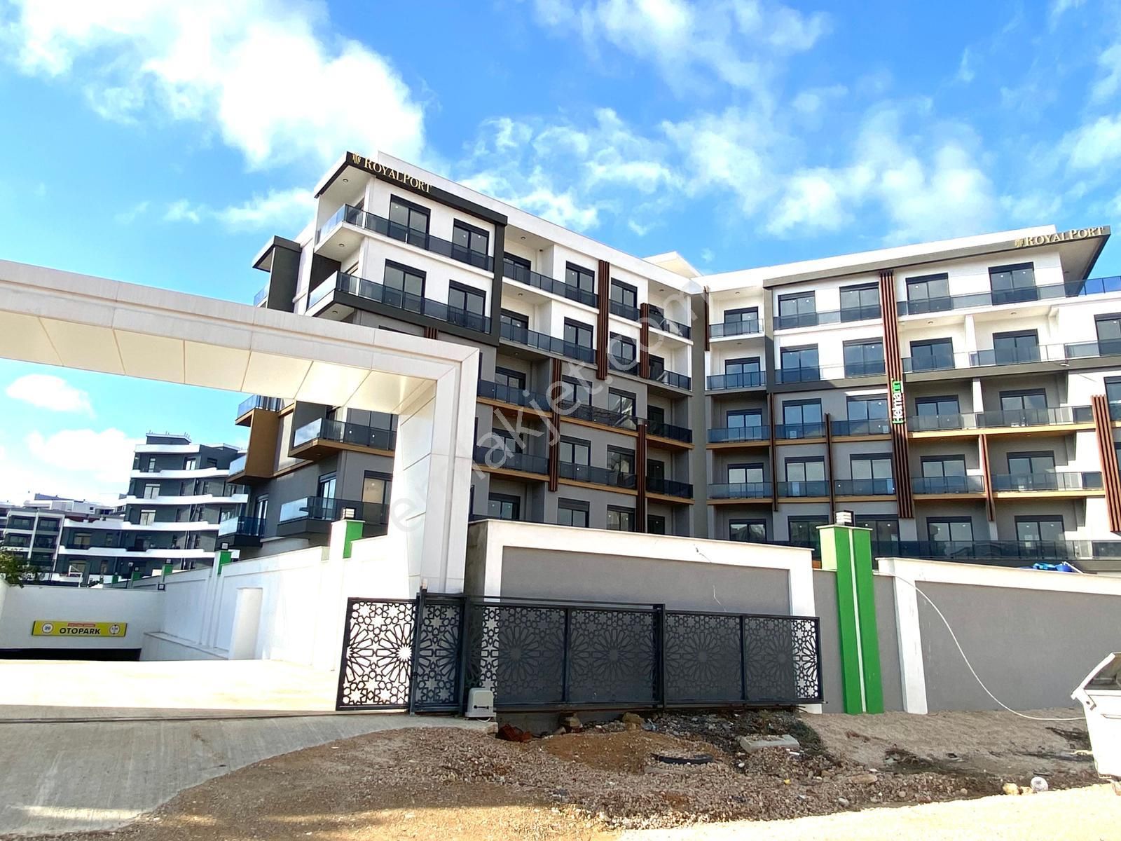 Aksu Altıntaş Helmann Royal Port Satılık 1+1 Daire - Görsel 9