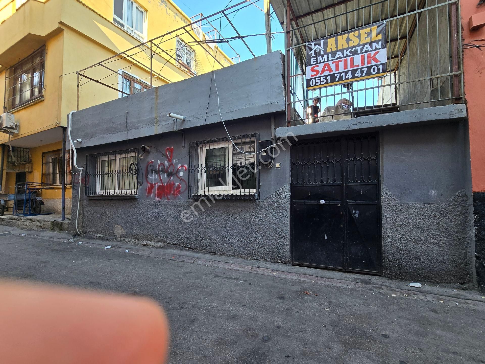 Aksel'den Meydan Mh. Kıbrıs Caddesine Yakın Tek Katlı Müstakil Ev - Görsel 2