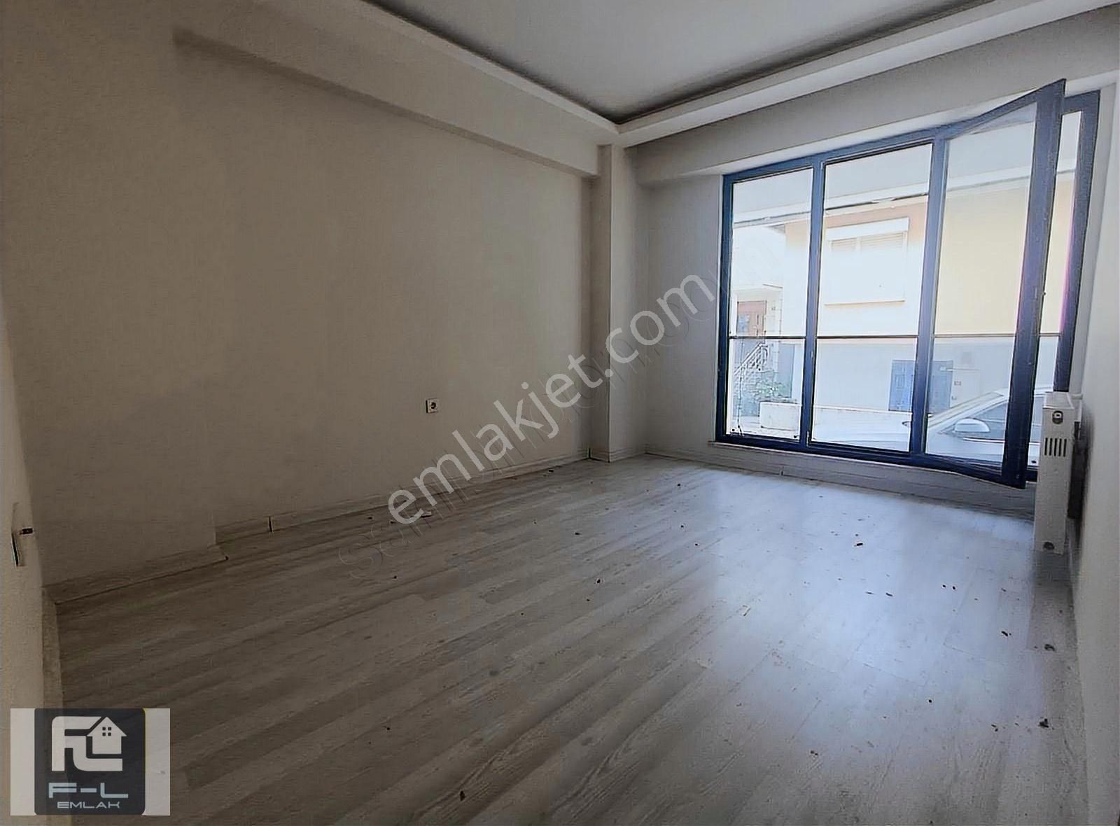 Emaar Avm Yakını 1+1 Yeni Bina Ara Kat Sıfır Tadında Libadiyede