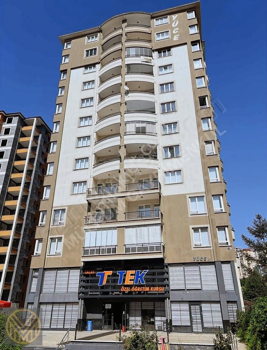 Talas Mevlana'da Cadde Üzeri Ara Kat Daire