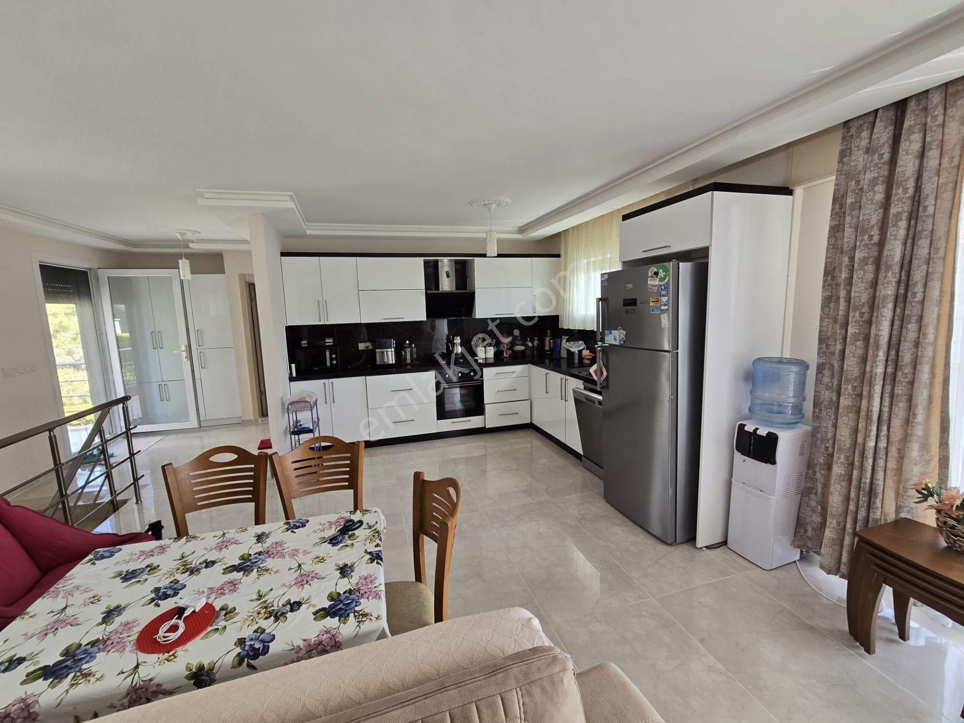 Kuşadası Soğucak Mahallesı Eşyalı Kıralık Vılla - Görsel 15