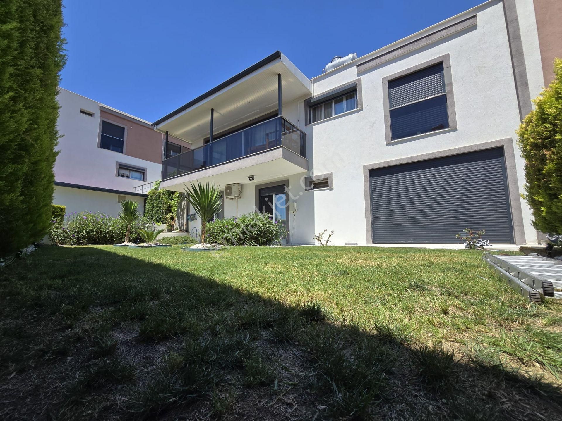 Kuşadası Soğucak Mahallesı Eşyalı Kıralık Vılla - Görsel 5