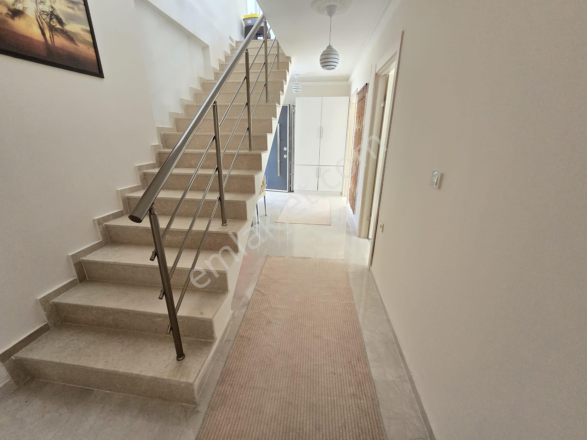 Kuşadası Soğucak Mahallesı Eşyalı Kıralık Vılla - Görsel 21