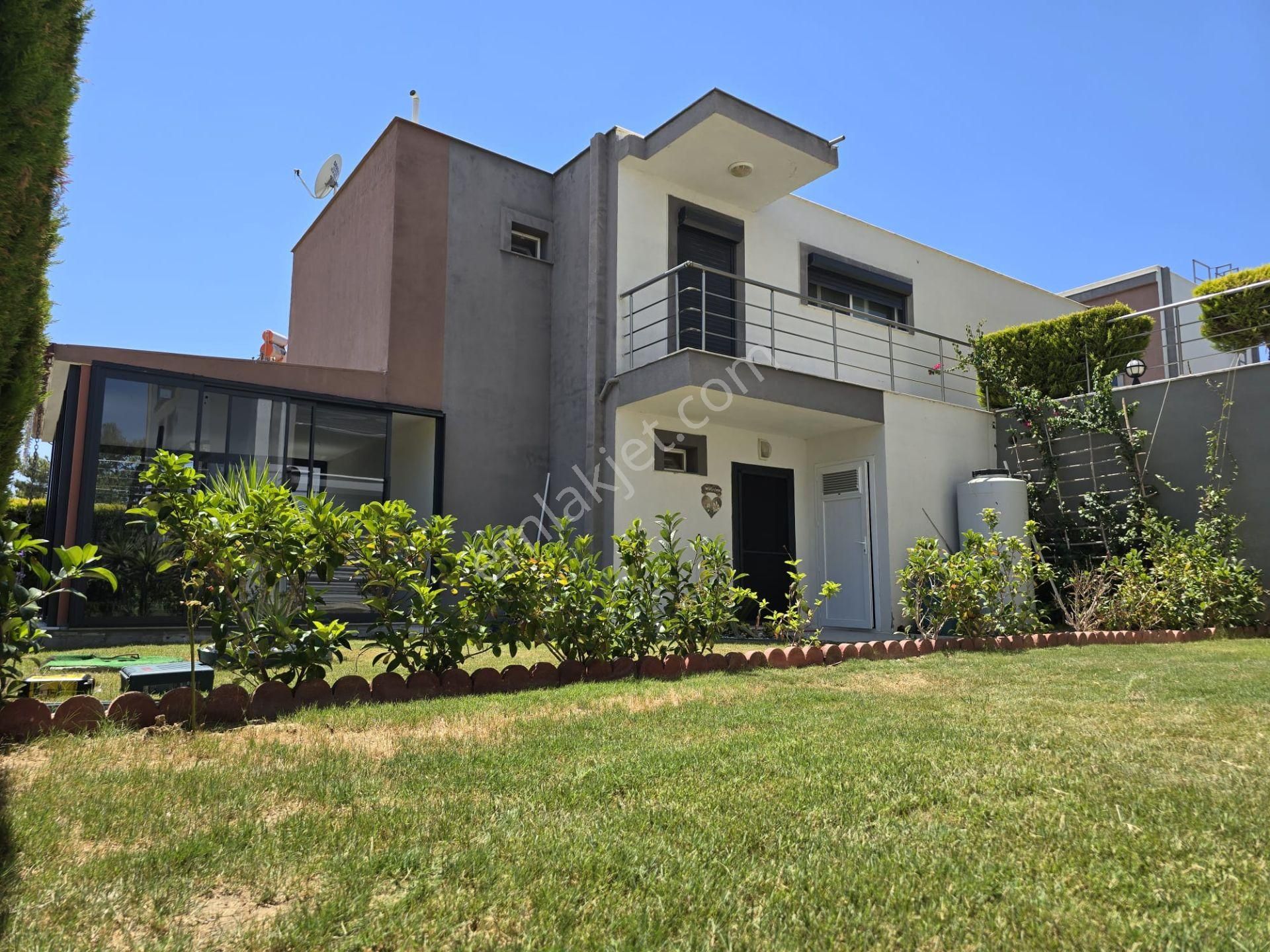 Kuşadası Soğucak Mahallesı Eşyalı Kıralık Vılla - Görsel 29