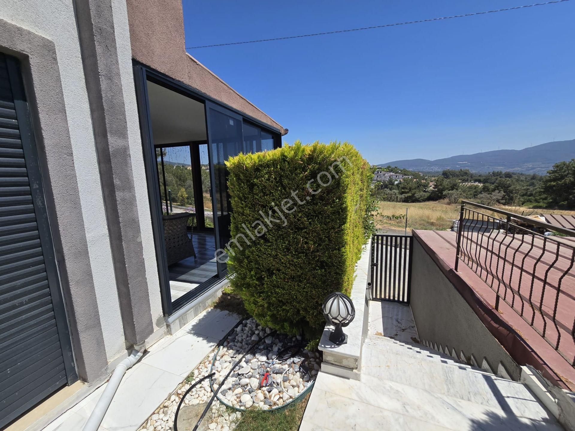 Kuşadası Soğucak Mahallesı Eşyalı Kıralık Vılla - Görsel 13