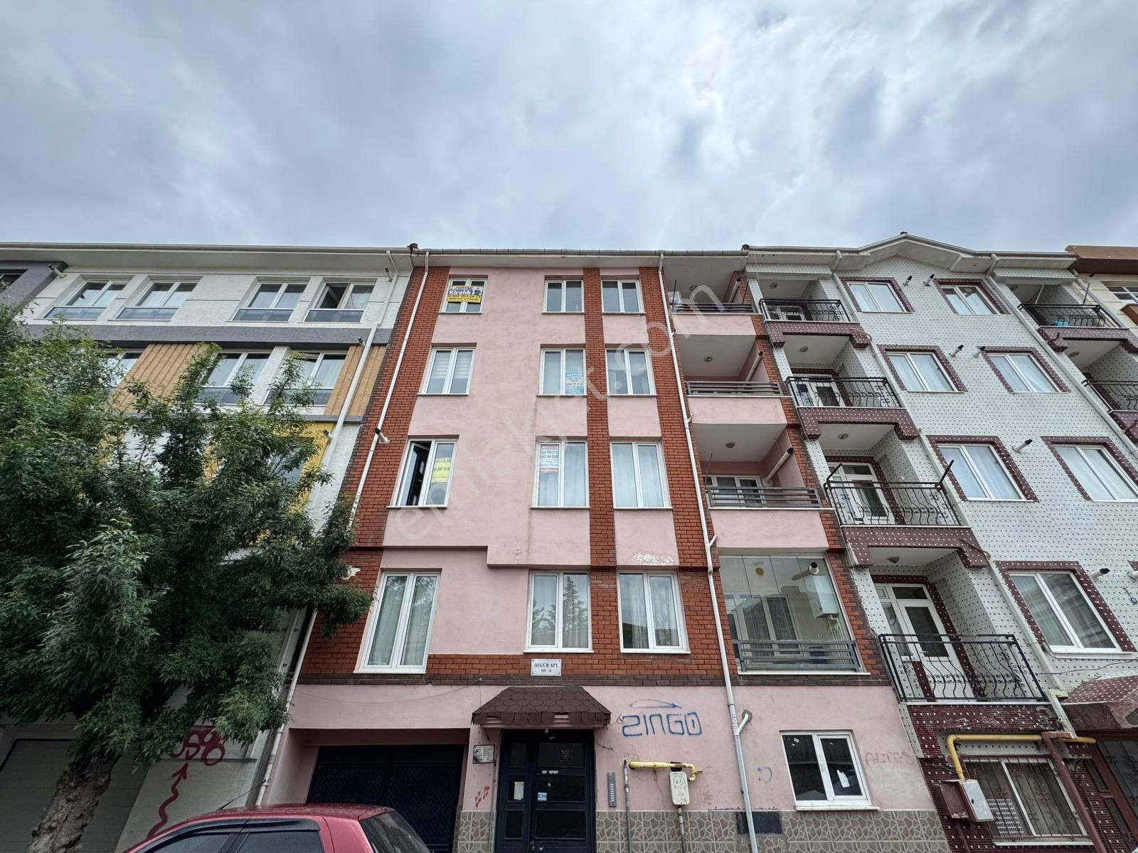 Eskişehir Yeni Bağlar Mahallesi Espark Yakınında Ara Kat 2+1 Daire 2 300 000tl