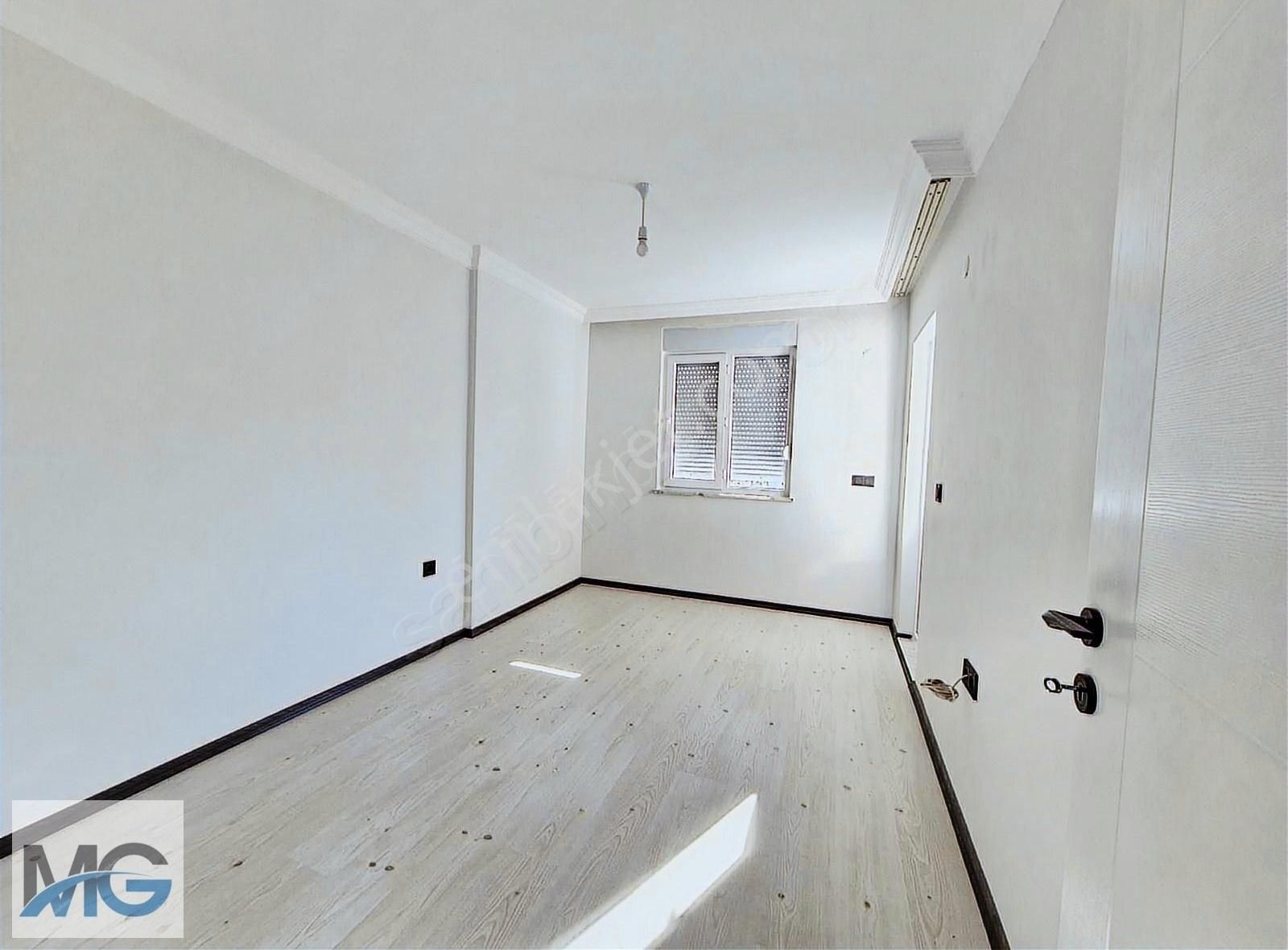 Ilıcada Satılık 4+1 Çift Teraslı Merkezi Konumda Dublex - Görsel 15