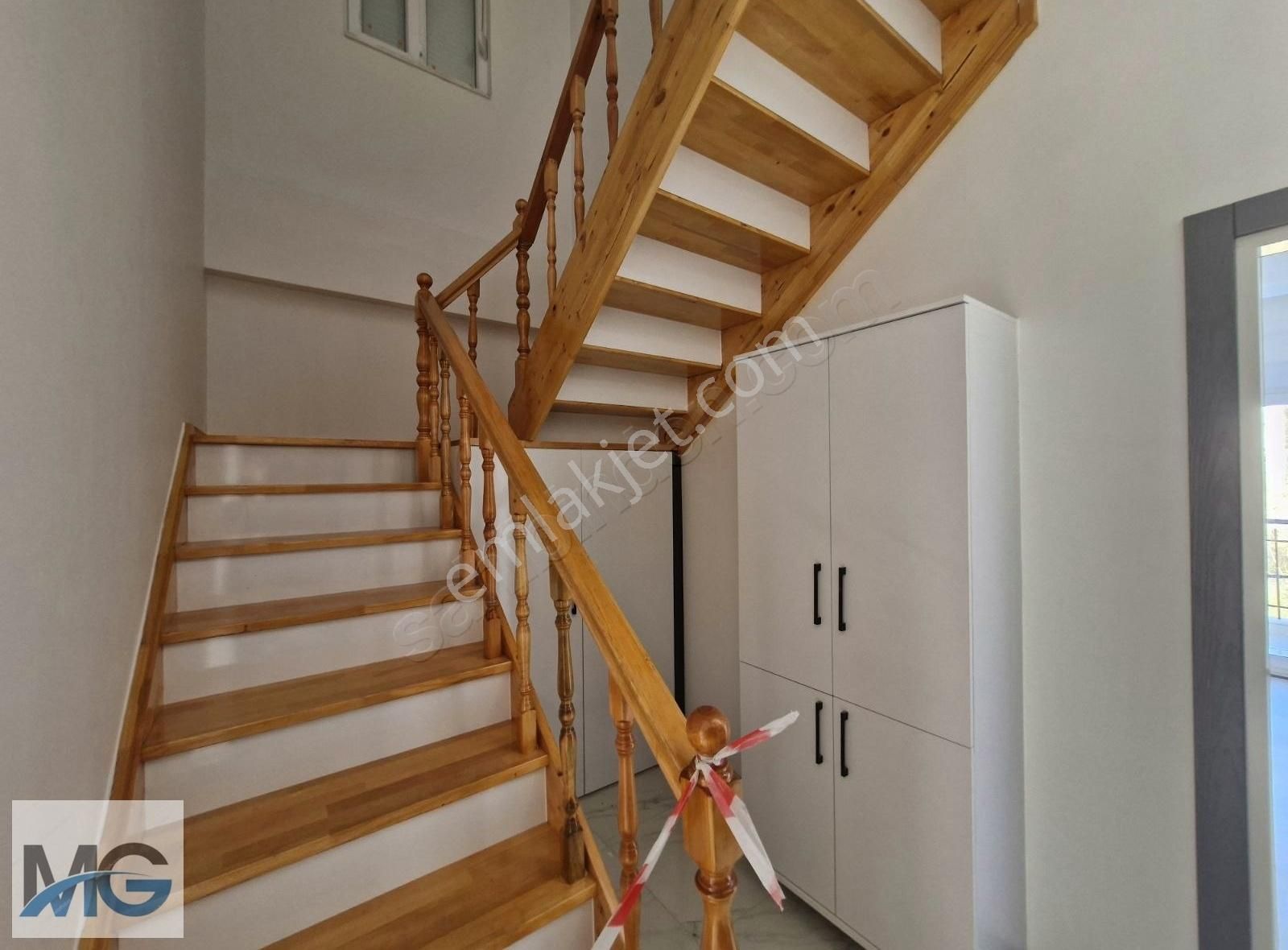 Ilıcada Satılık 4+1 Çift Teraslı Merkezi Konumda Dublex - Görsel 14